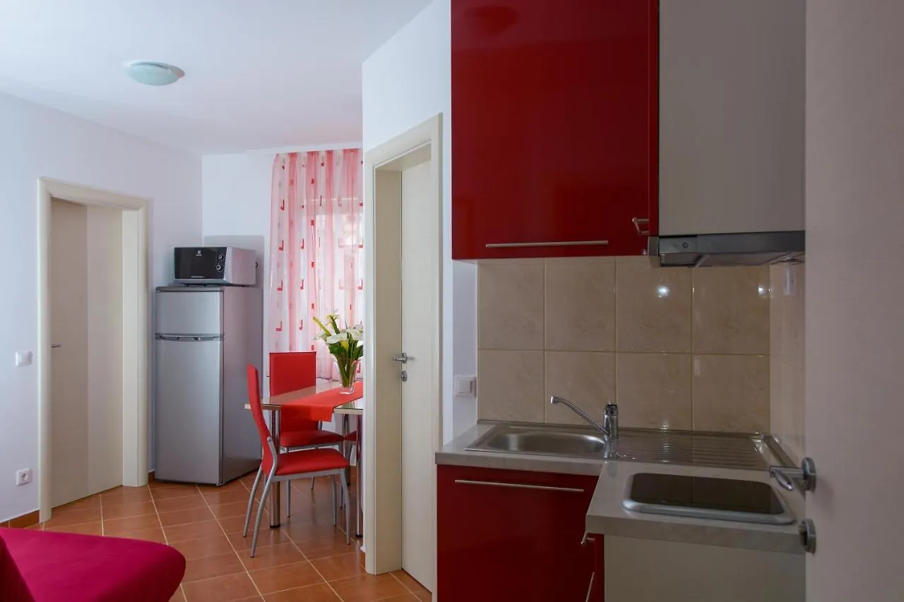 Apartments With A Parking Space Trogir - 15440